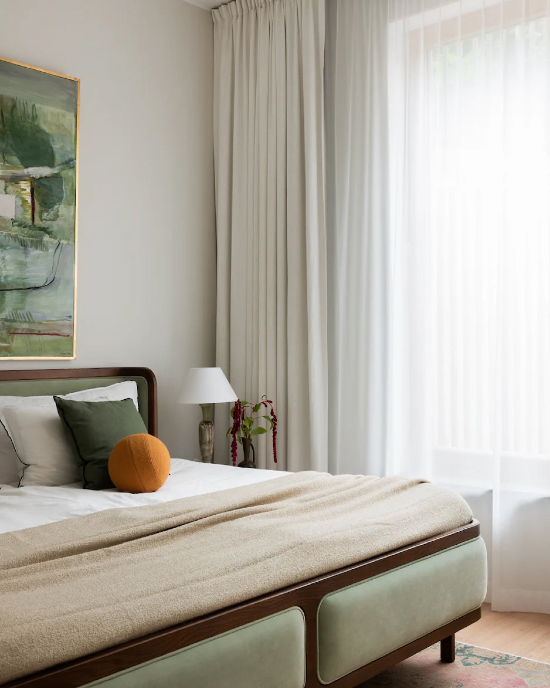 Terra, Ivory Curtain