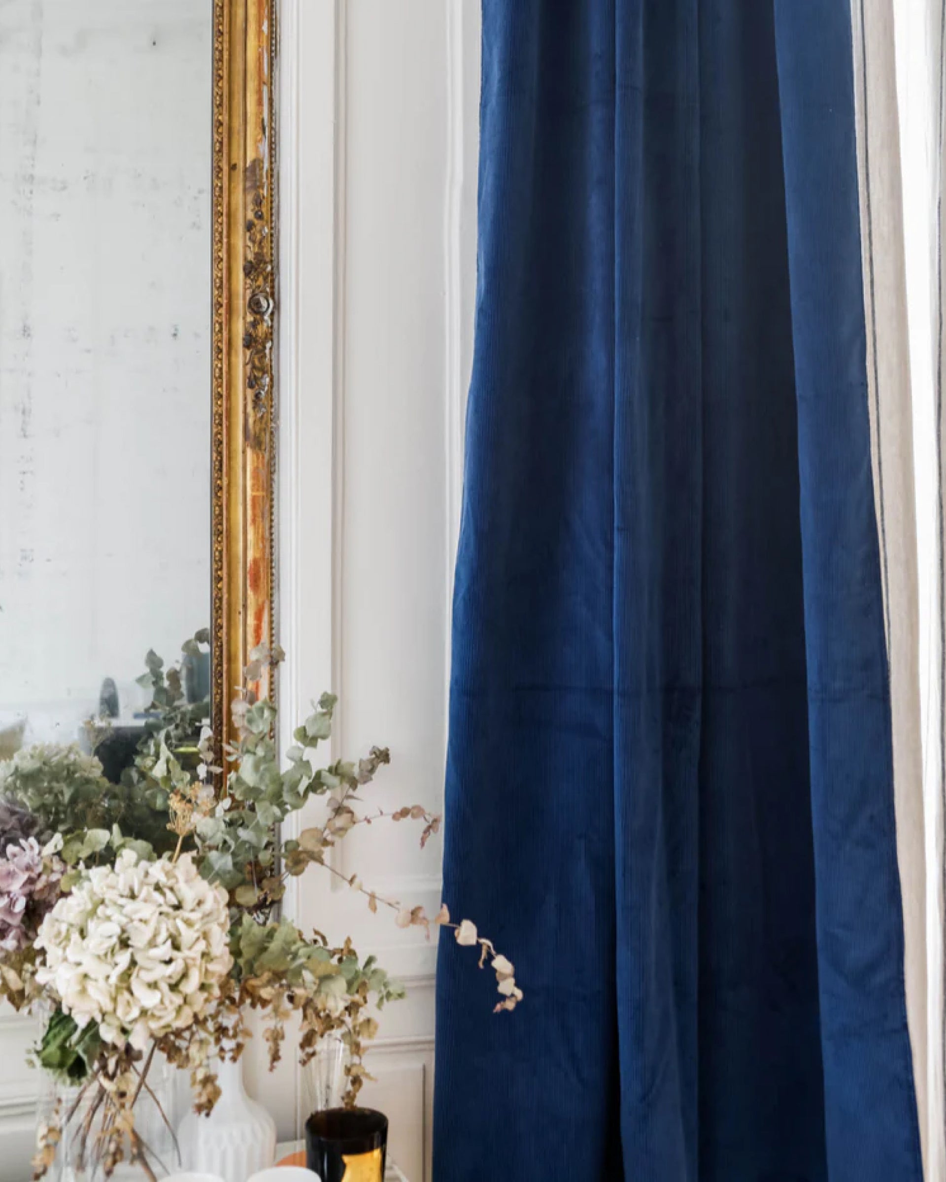 Lite, Navy Blue Curtain