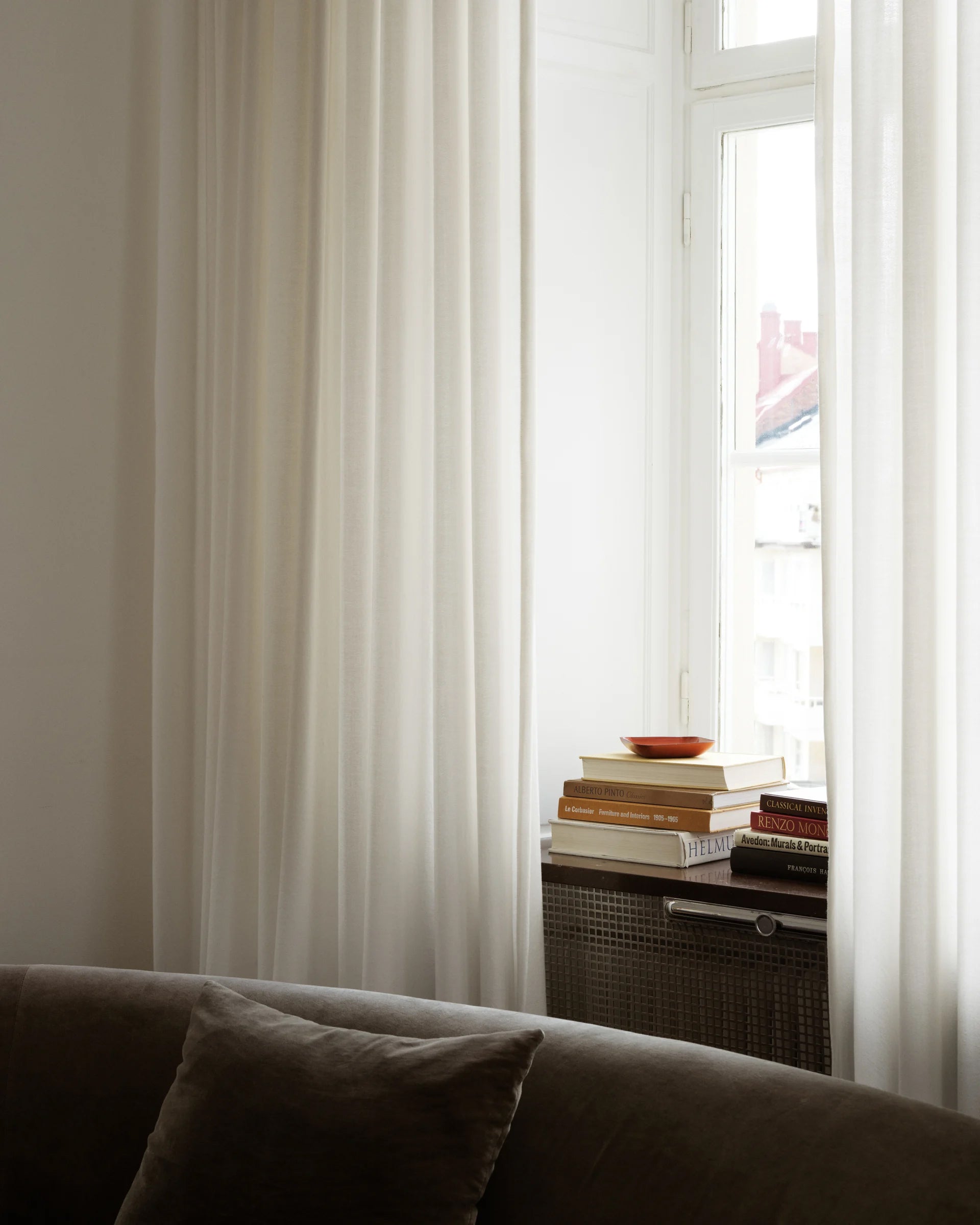 Essentials, Perfect White Curtain