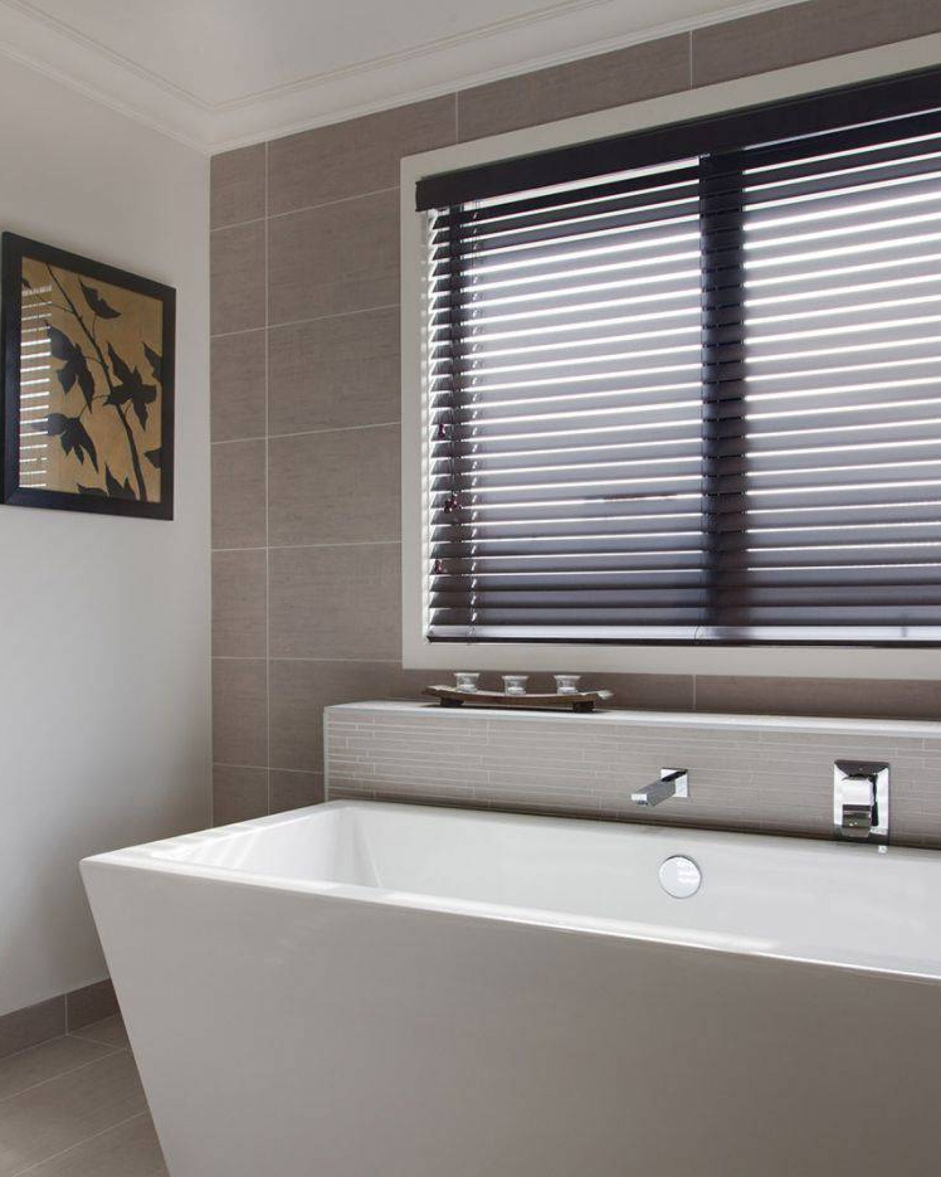 Core, 50 MM Black Timber Blinds