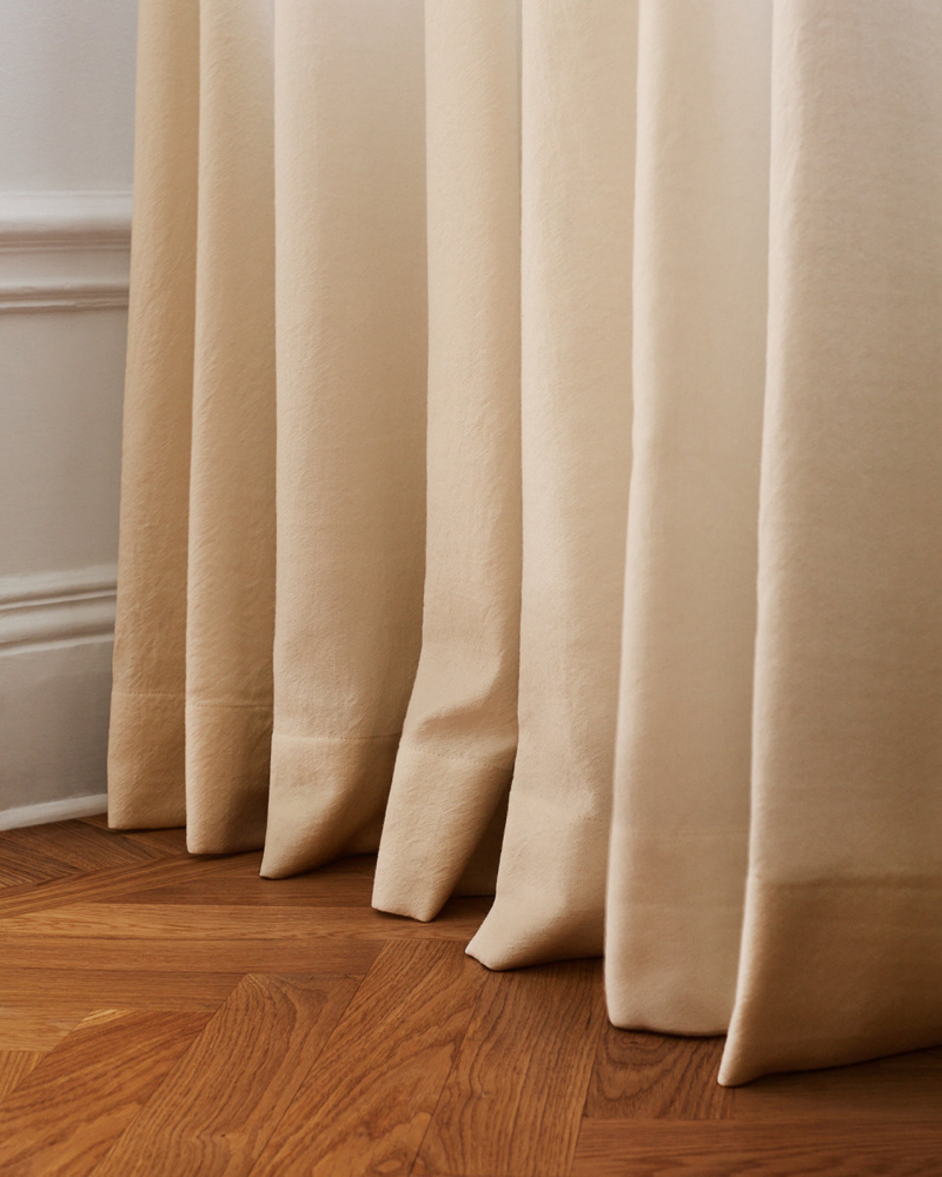 Essentials, Pale Sand Curtain